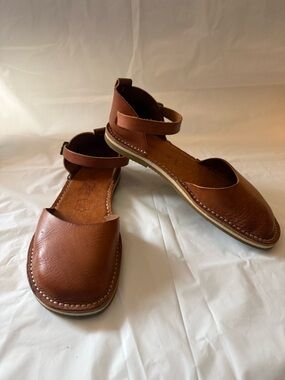 Women's Brown Leather Ankle-Strap Sandals minimalist